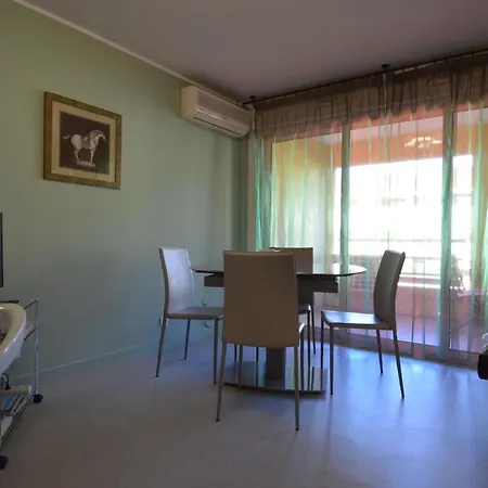 Appartement 3 Personnes Avec Coin Nuit Avec Terrasse Et Parking Quartier Du Port De Nice Lägenhet Nice
